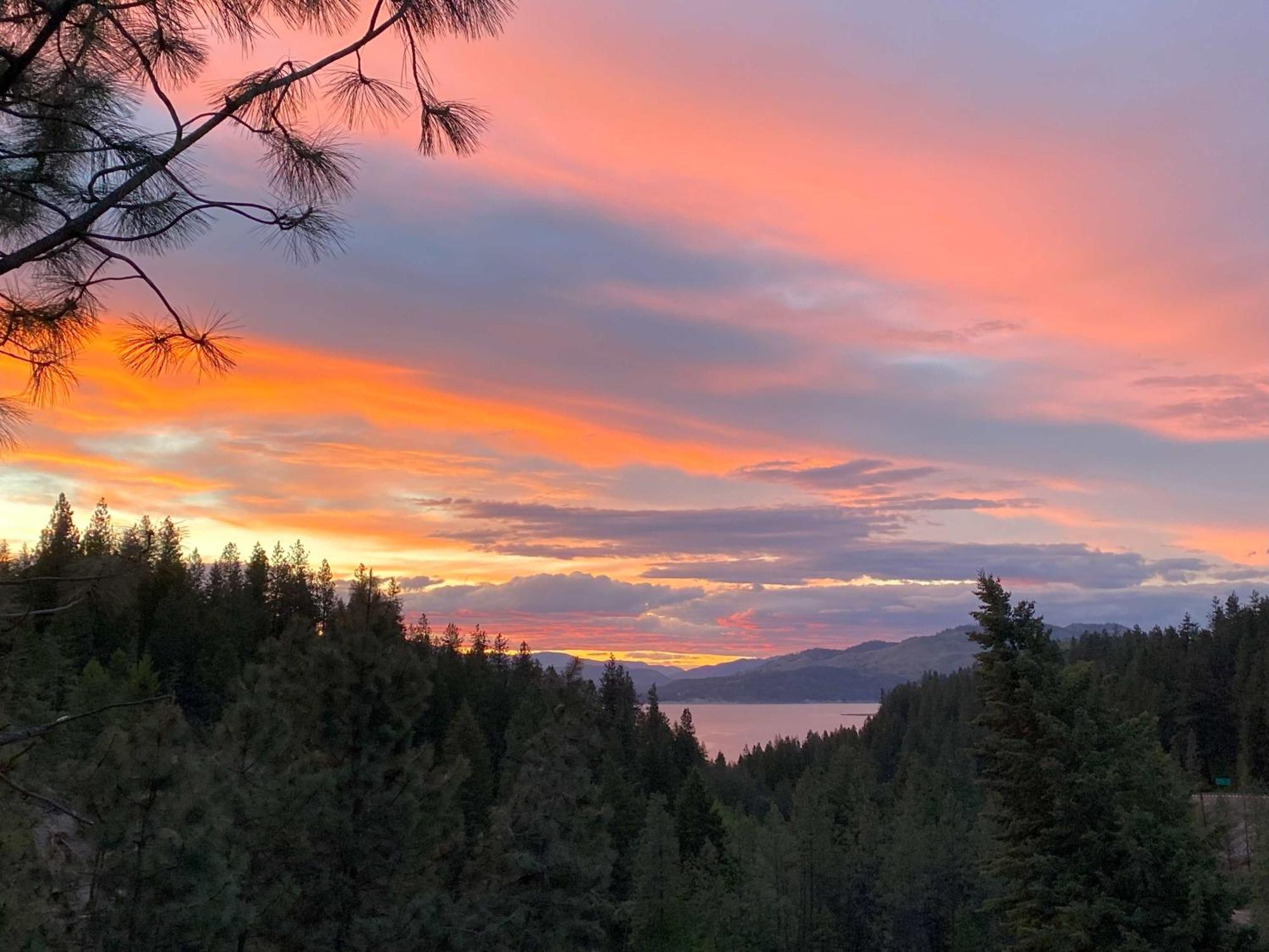Columbia Point Resort Kettle Falls 외부 사진